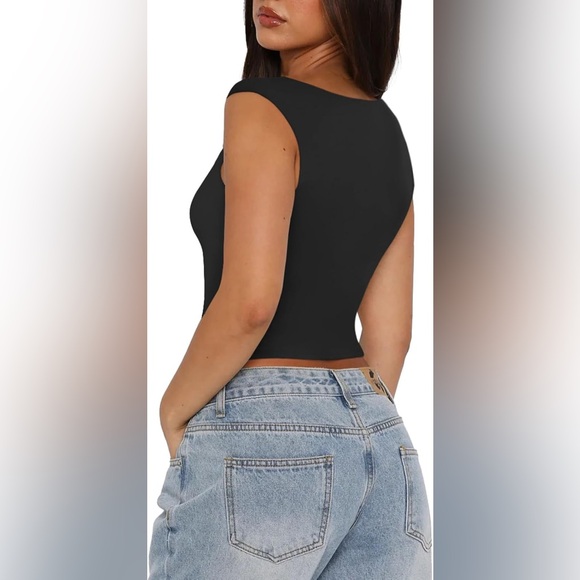 REORIA Black Crop Tank Top Womens Medium Double Lined Seamless V Neck Brand New - Picture 3 of 5